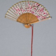 images/Fashion Collection/fe-fan2.jpg Handheld History